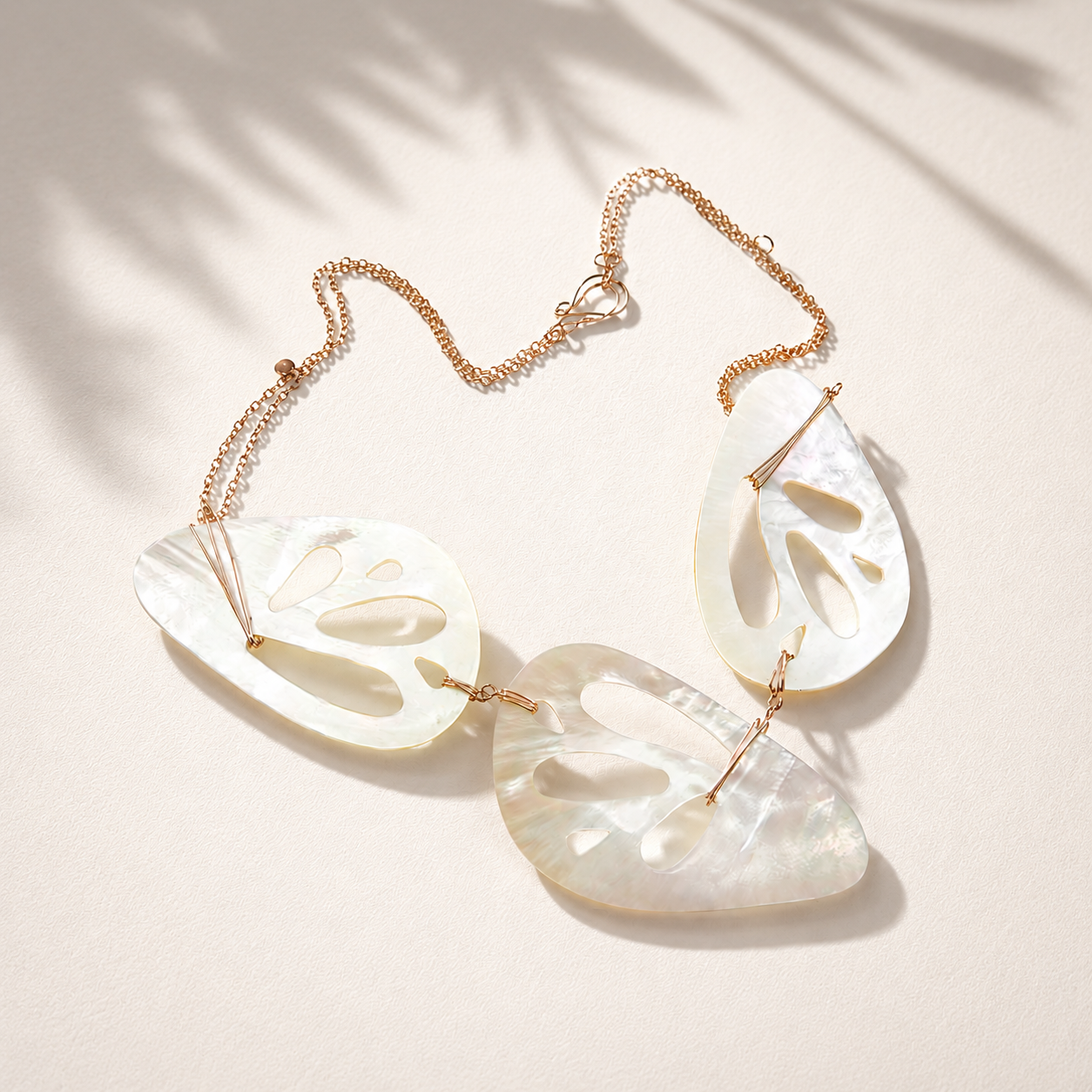 Necklace Pure - 3 Mother of pearls